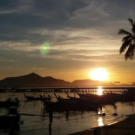 Seaside Home Đảo Đảo Koh Mook Ngoại thất bức ảnh